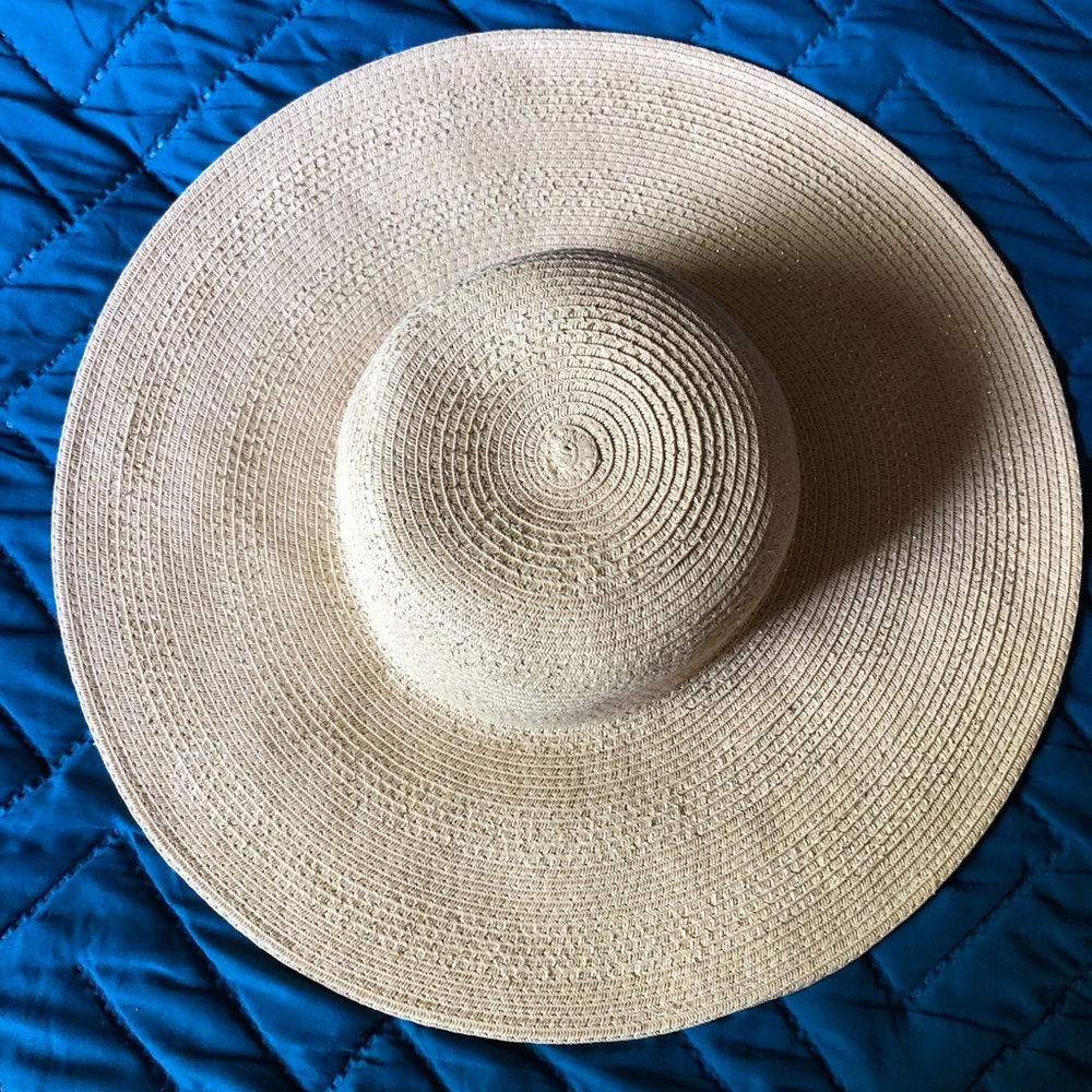 Tommy Hilfiger sun hat. New without tags.